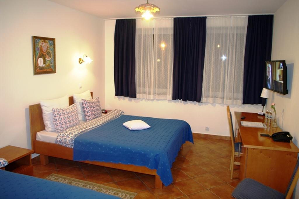 Hotel Lorenzo Cracovia Habitación foto